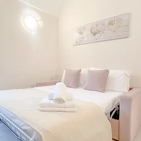 A 50 Mt Dal Mare A-c - Centro Loano