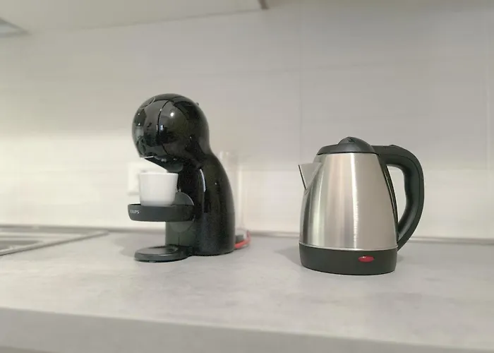 A 50 Mt Dal Mare A-c - Centro Apartman *