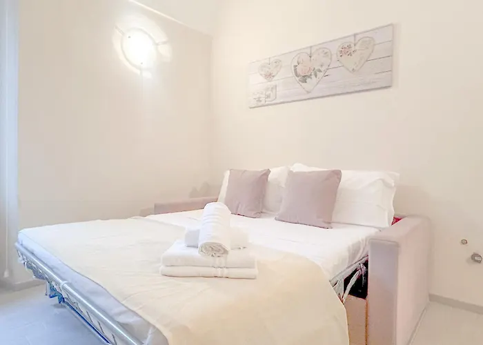 A 50 Mt Dal Mare A-c - Centro Loano